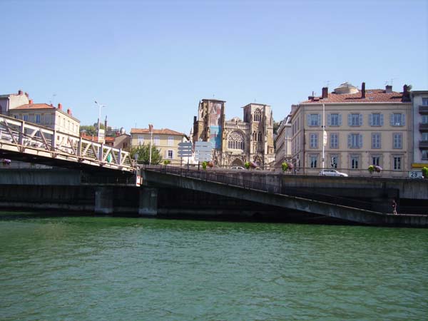 La Cathdrale et le pont de Vienne